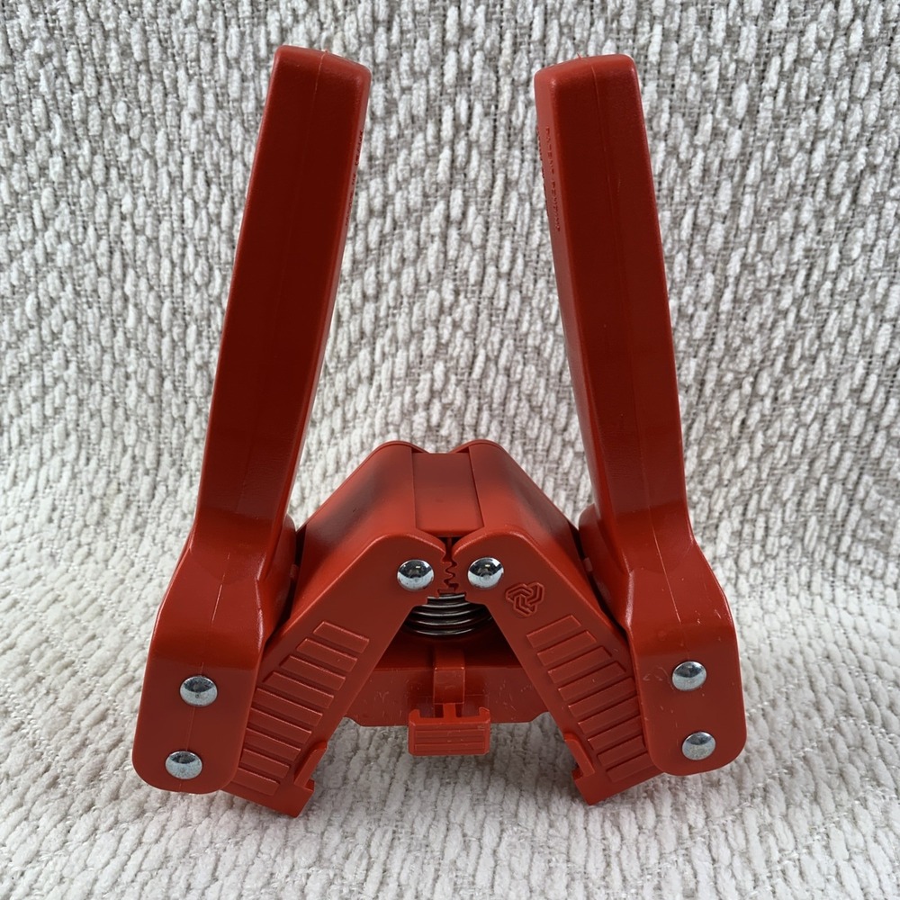 Northern Brewer Red Plastic and Metal Bottle Capper Tool Home Brew DIY Bottling - Picture 3 of 11